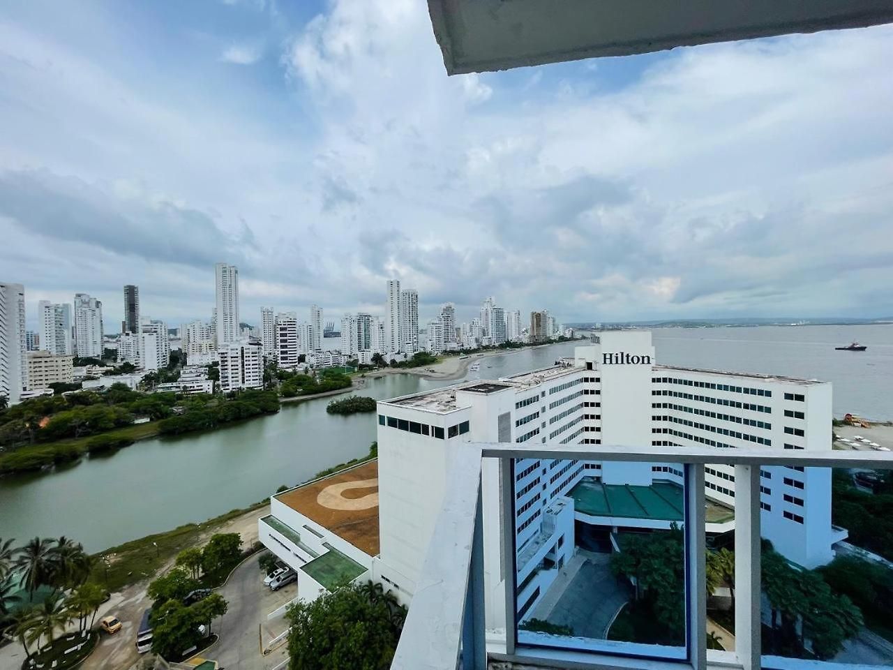 Apartamento 1515 Apto Frente A La Playa El Laguito *