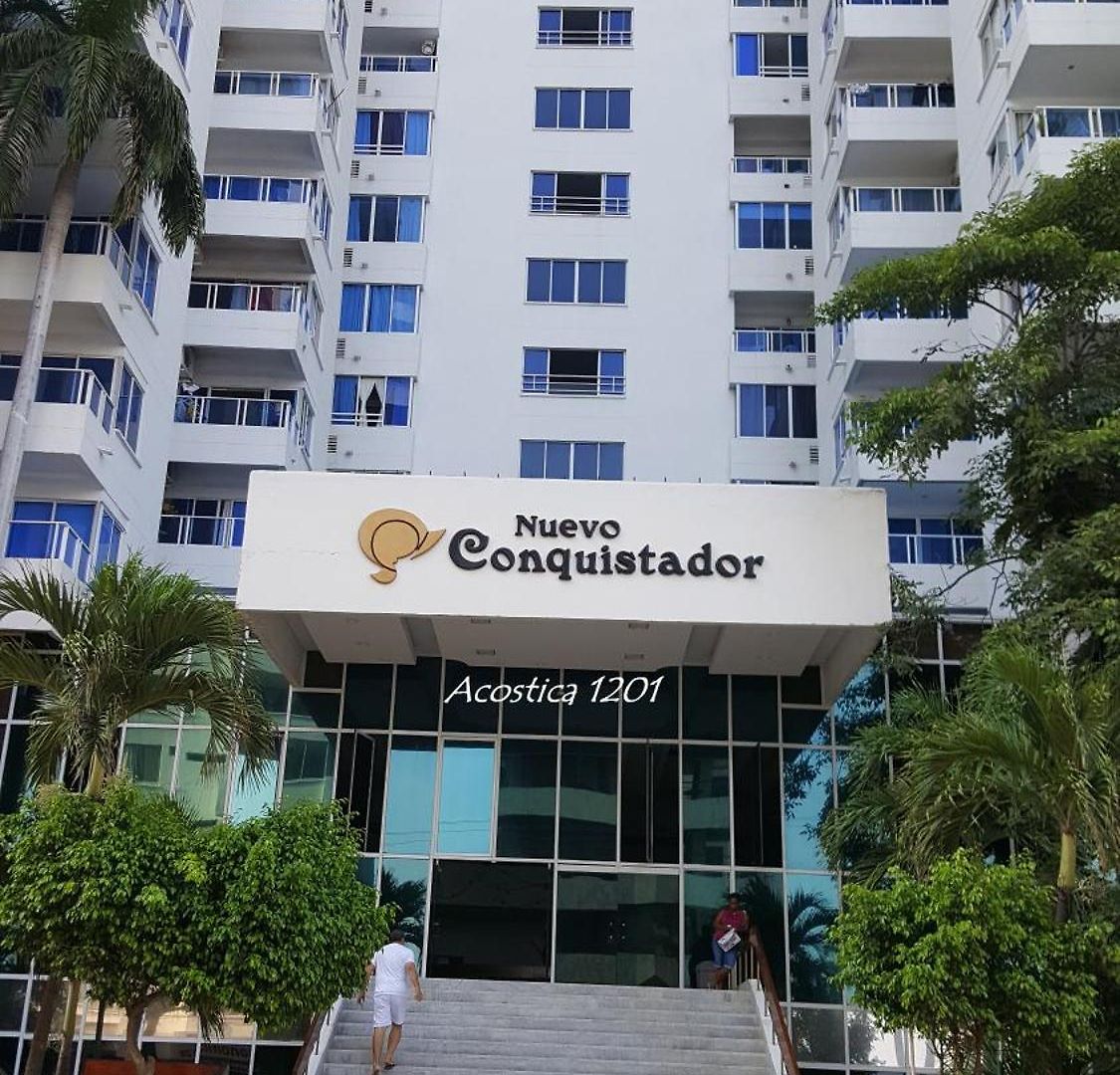 1515 Apto Frente A La Playa El Laguito Apartamento *